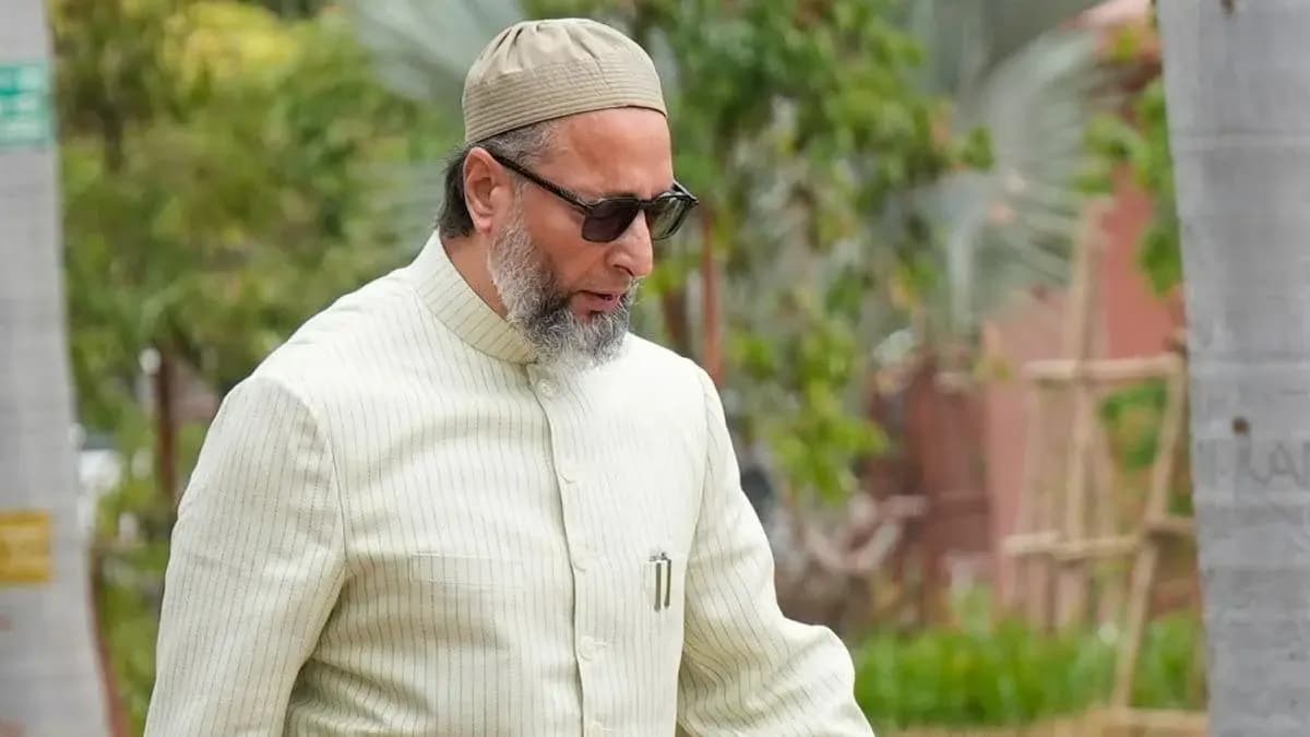 वक्फ बिल पर ओवैसी का बयान: "मोदी राज में अब्दुल गरीब हो गया"